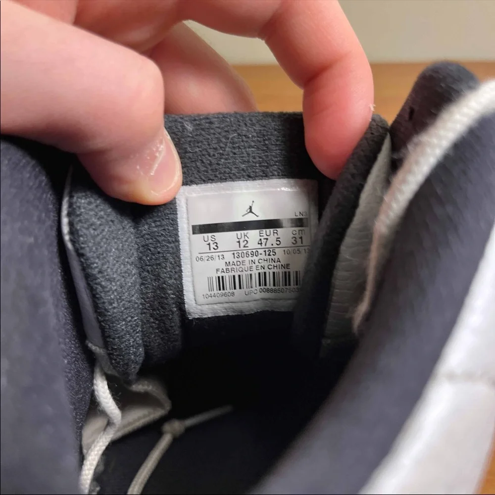 Jordan 12 Taxi - Picture 7 of 13